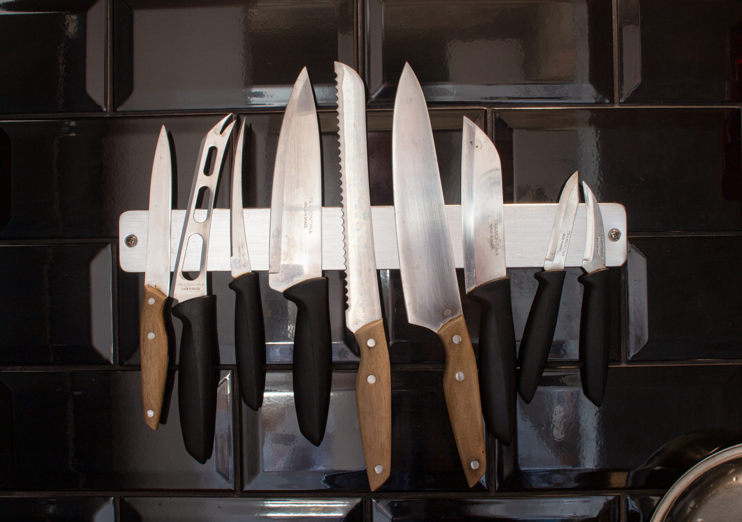 Garde Electric Knife Sharpener for Serrated Knives & More